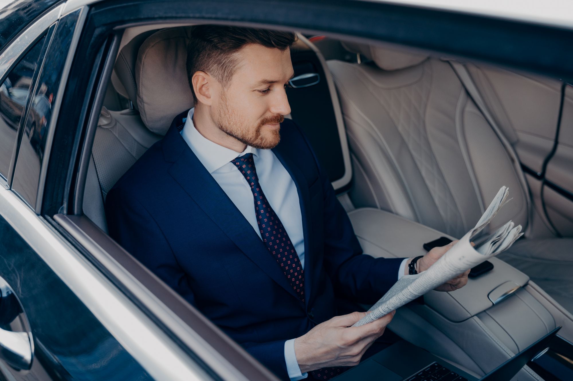 How to choose a reliable corporate transport provider (what to ask before you book)
