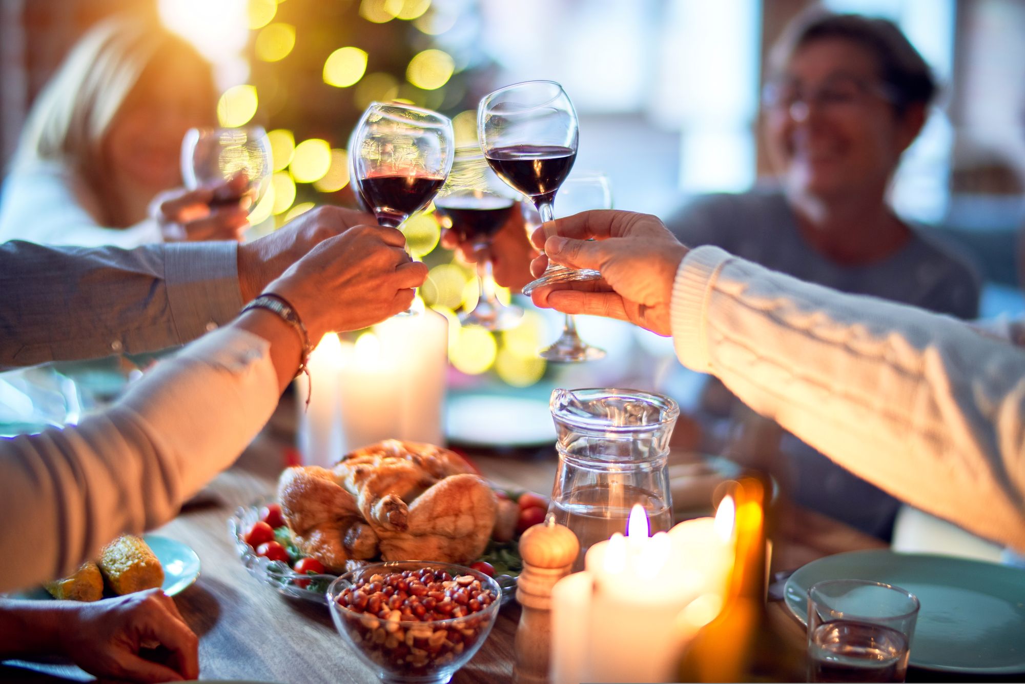 Planning a Christmas party in Derbyshire? Here’s why you should book your minibus soon